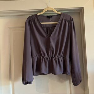 1.State V Neck Peplum Blouse in light elderberry, Small